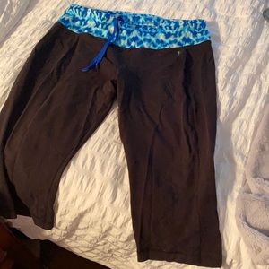 Black Capri leggings